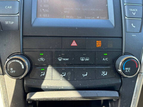 2016 Toyota Camry LE