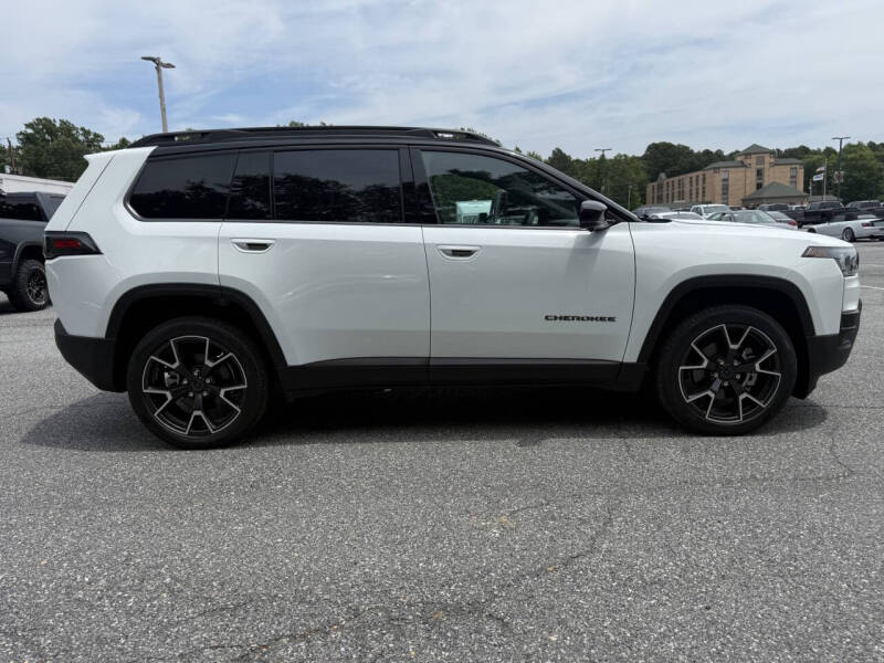 2026 Jeep Cherokee Overland