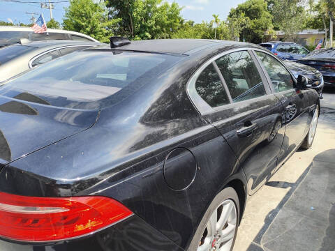 2017 Jaguar XE 25t Premium