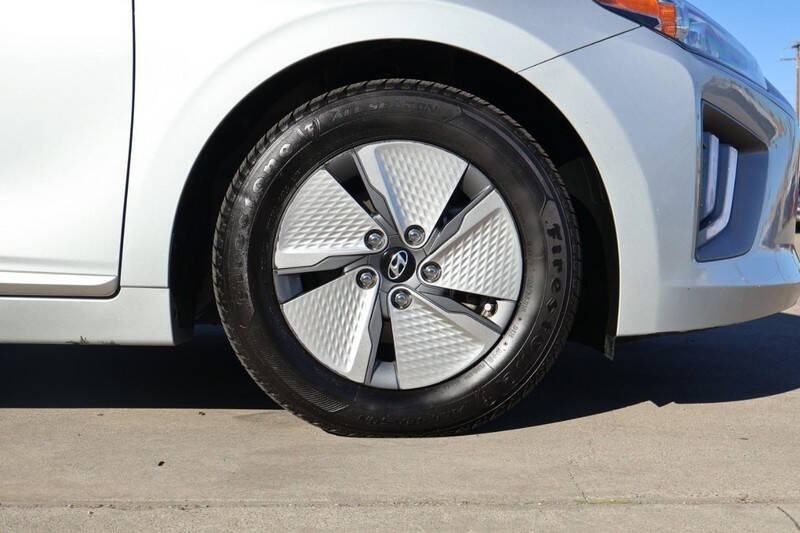 2021 Hyundai Ioniq Hybrid SE