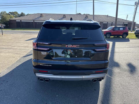 2025 GMC Acadia Elevation