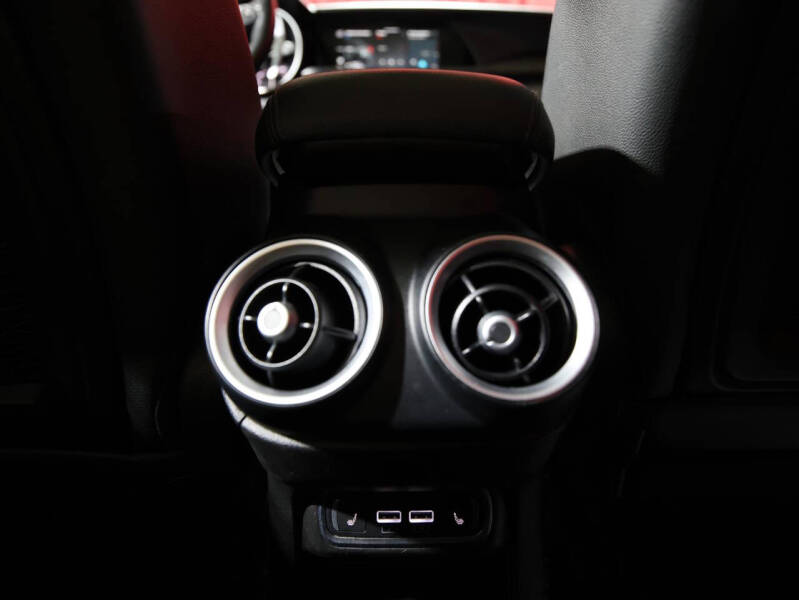 2022 Alfa Romeo Stelvio Sprint