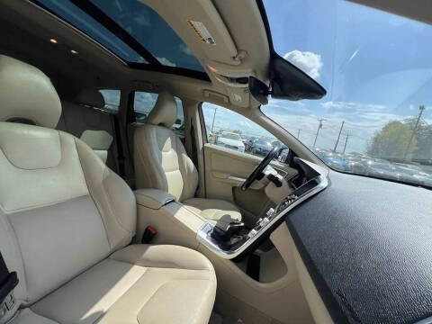 2015 Volvo XC60 T5 Premier