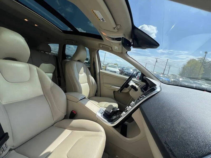 2015 Volvo XC60 T5 Premier