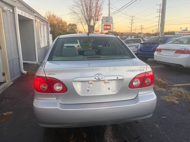 2005 Toyota Corolla LE