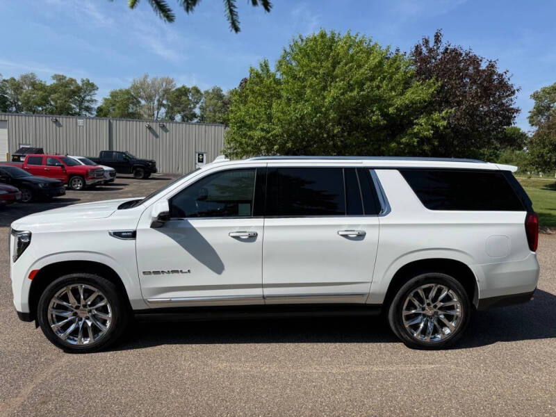 2022 GMC Yukon XL Denali