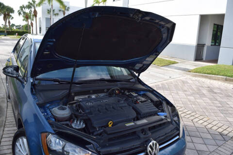 2015 Volkswagen Golf TDI SE