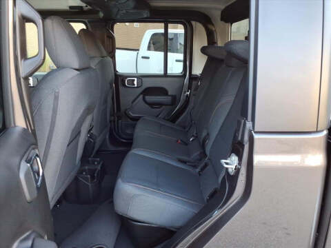 2025 Jeep Gladiator Sport S