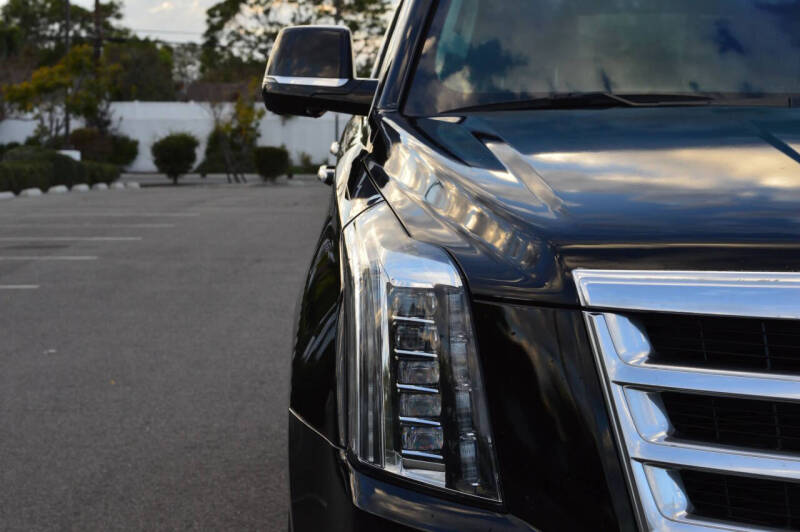 2017 Cadillac Escalade Premium Luxury