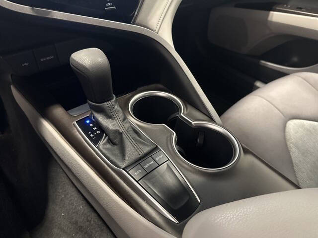 2022 Toyota Camry LE