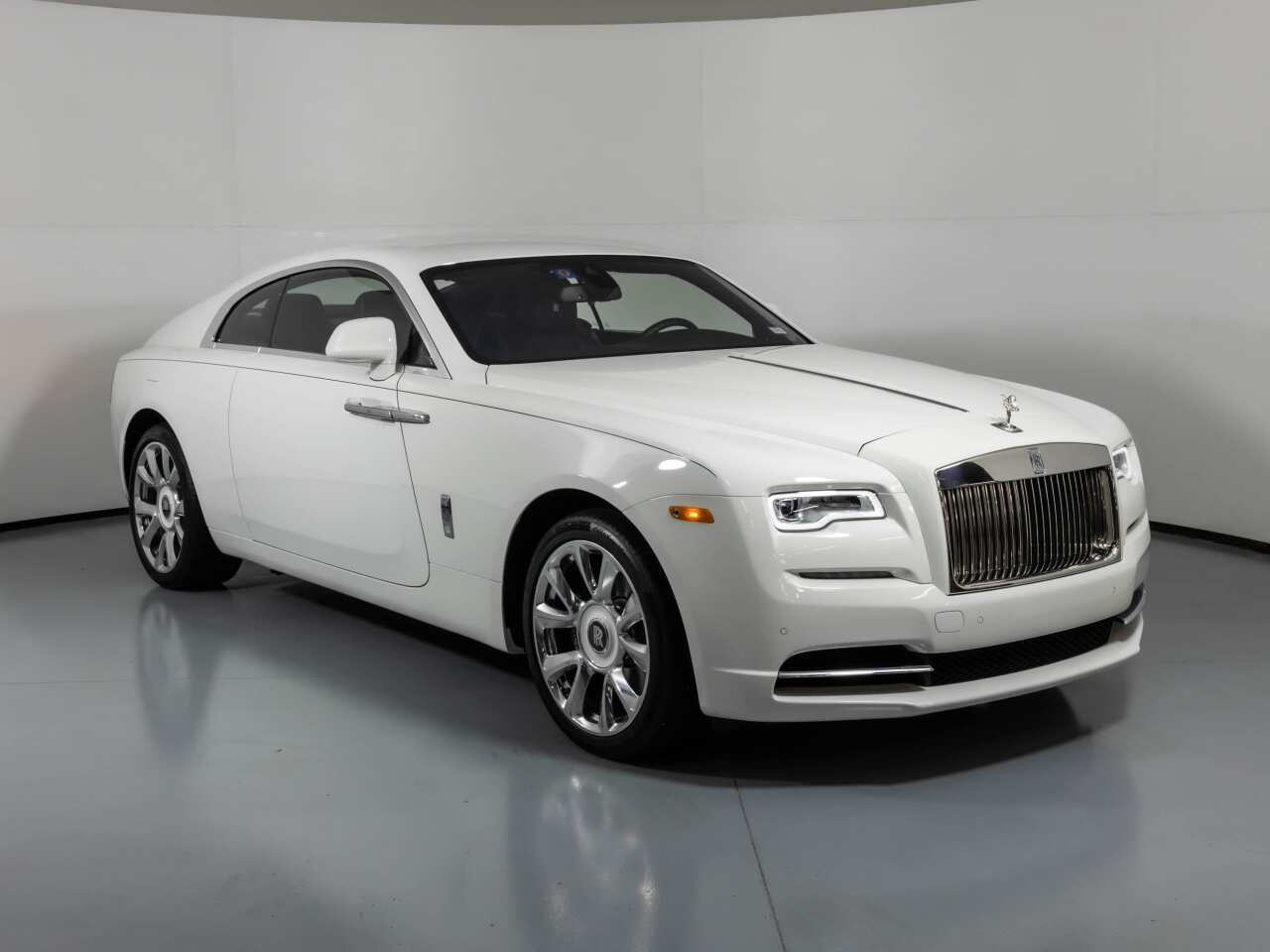 Visit Rolls-Royce Motor Cars Denver to Own a 2023 Rolls-Royce Phantom