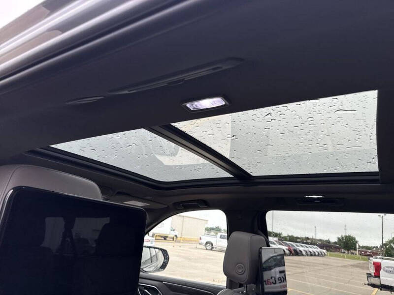 2024 Chevrolet Suburban Z71