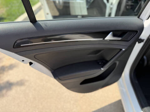 2015 Volkswagen Golf TSI SEL