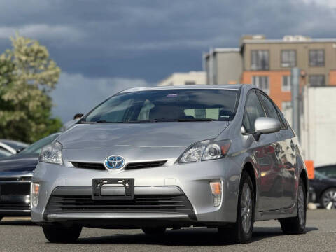 2013 Toyota Prius Plug-in Hybrid