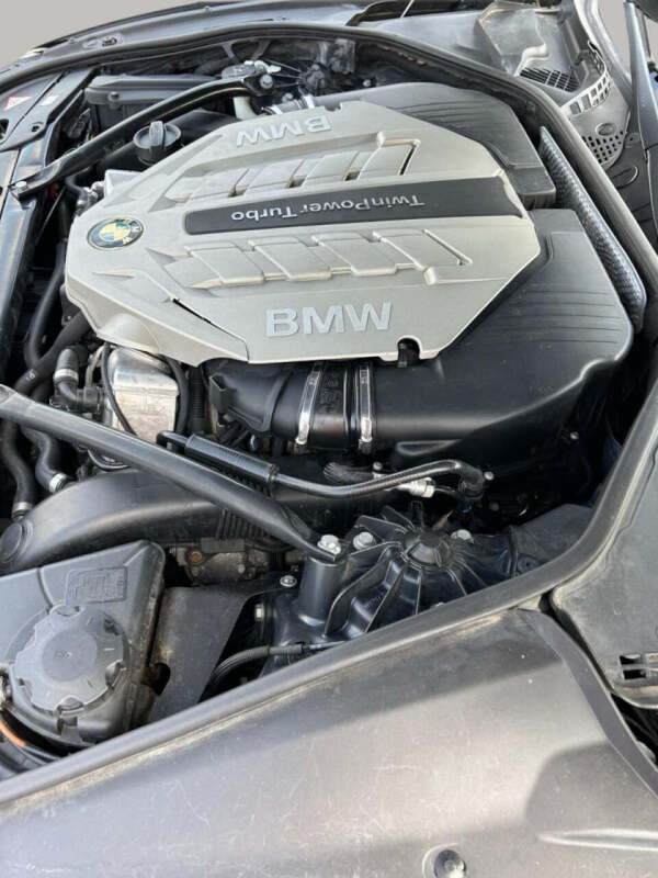 2013 BMW 5 Series 550i