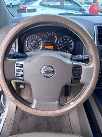 2012 Nissan Armada SV