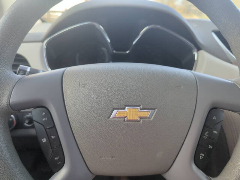 2017 Chevrolet Traverse LS