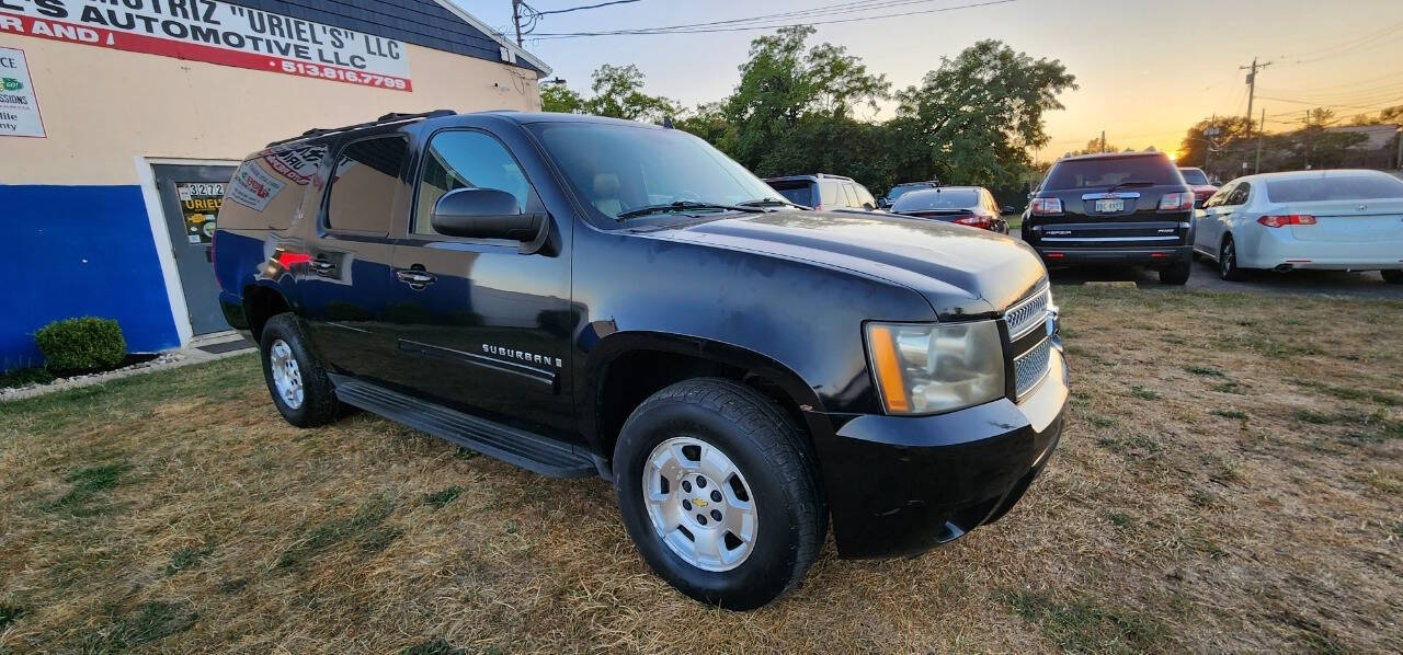 2009 Chevrolet Suburban for sale at URIEL's AUTOMOTIVE LLC in Middletown, OH