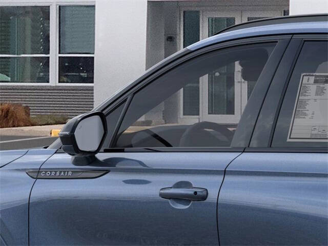 2025 Lincoln Corsair Premiere