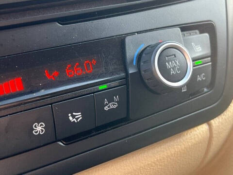 2014 BMW 3 Series 320i