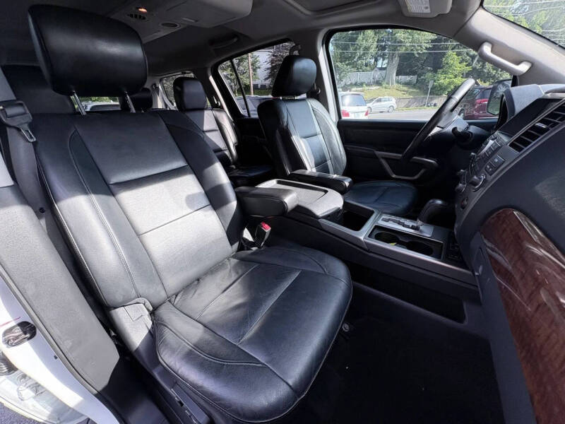 2015 Nissan Armada