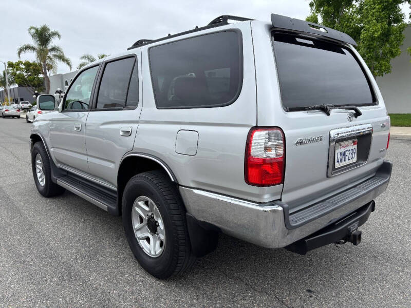 2002 Toyota 4Runner SR5