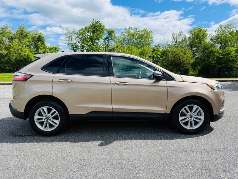 2020 Ford Edge SE