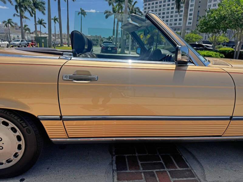 1988 Mercedes-Benz 560-Class 560 SL