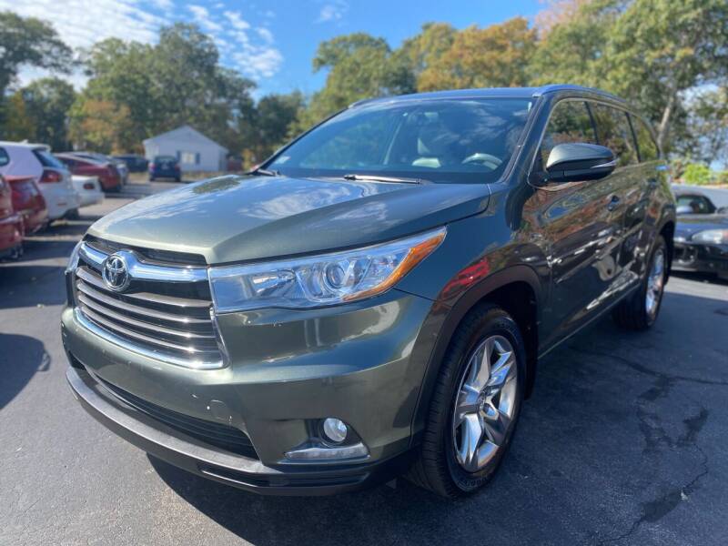 2014 Toyota Highlander for sale at SOUTH SHORE AUTO GALLERY, INC. in Abington MA