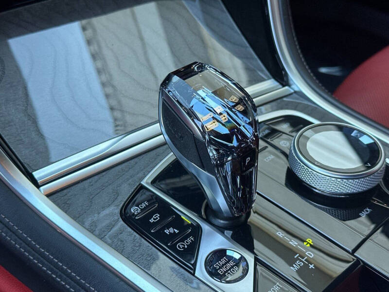 2023 BMW 8 Series 840i