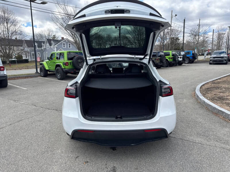 2025 Tesla Model Y Performance