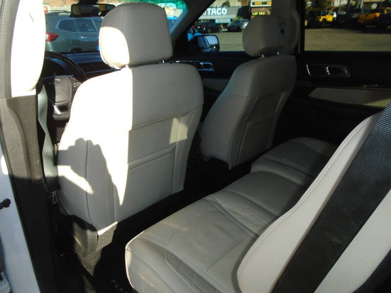 2017 Ford Explorer Platinum