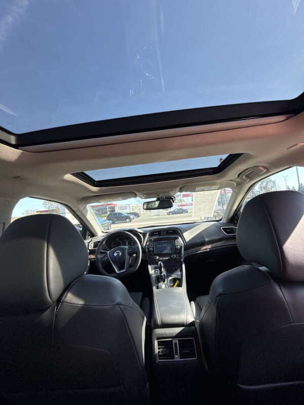 2017 Nissan Maxima Platinum