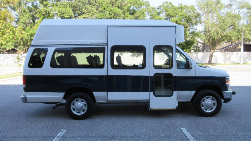 2013 Ford E-Series E-350 SD