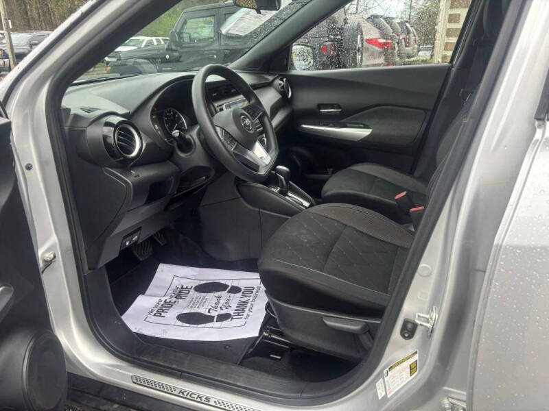 2019 Nissan Kicks S