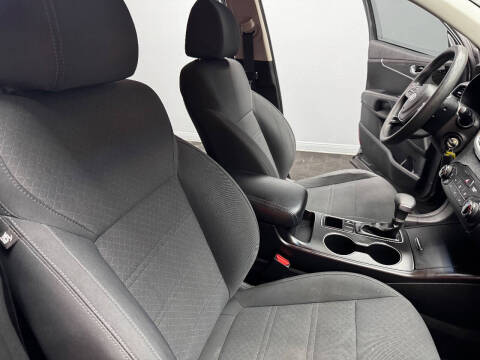 2020 Kia Sorento LX V6