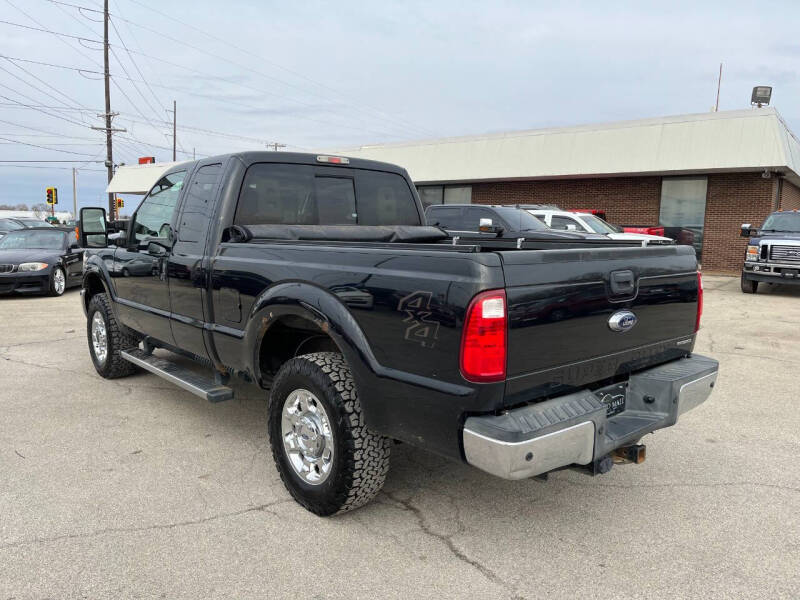 2015 Ford F-250 Super Duty Lariat photo 10