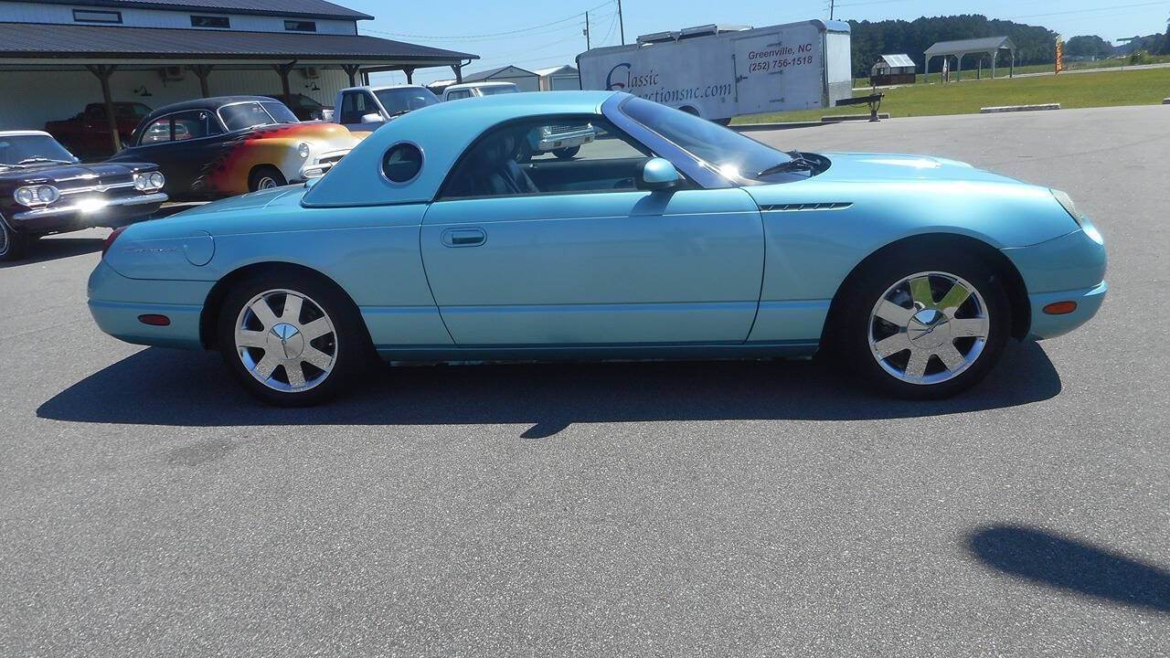 2002 Ford Thunderbird 8