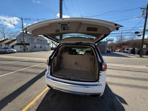2016 GMC Acadia Denali