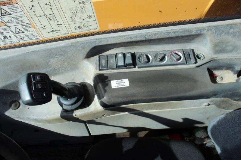 2011 Caterpillar TH514