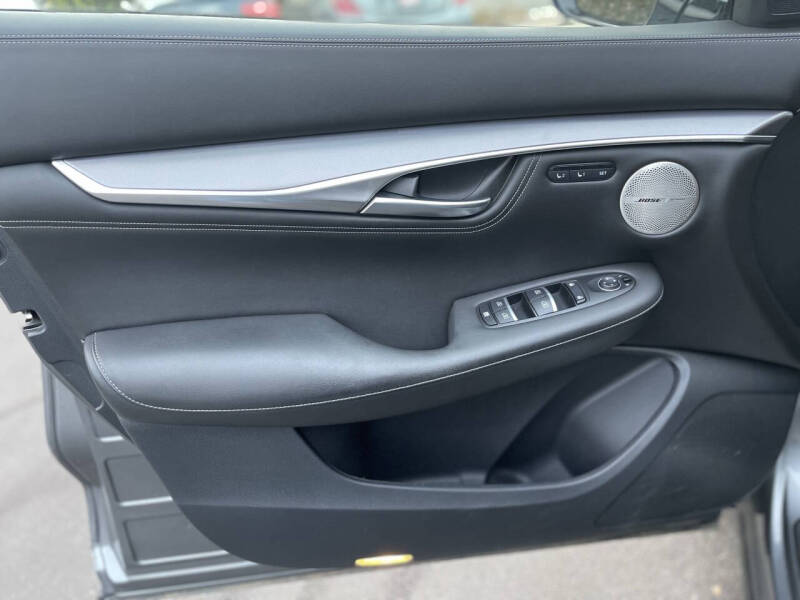 2022 Infiniti QX55 Essential