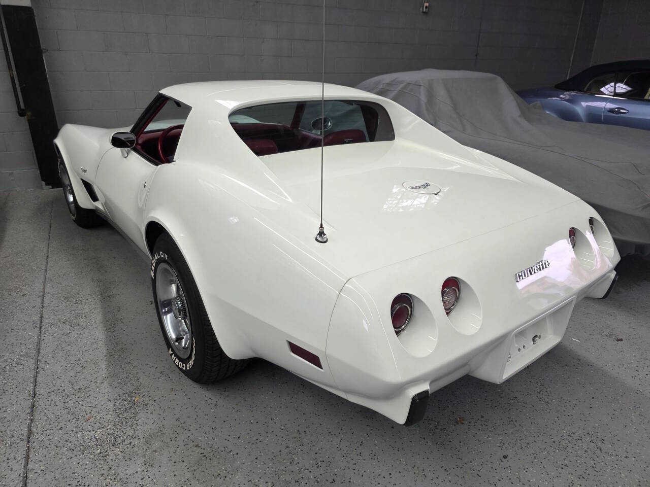 White 1977 Chevrolet Corvette 2
