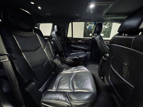 2018 Cadillac Escalade Luxury