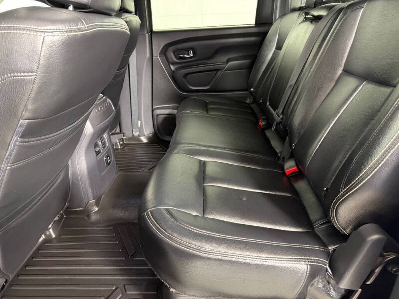 2018 Nissan Titan SV