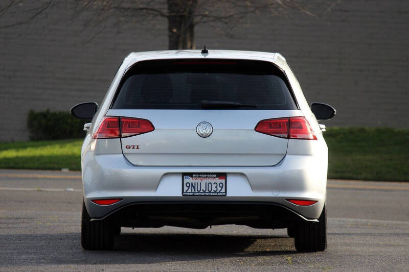 2017 Volkswagen Golf GTI S