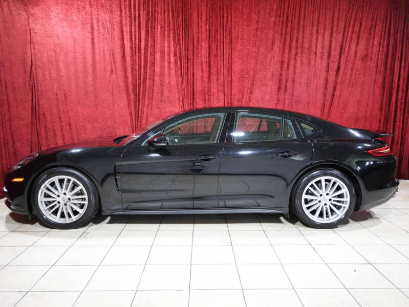 2018 Porsche Panamera