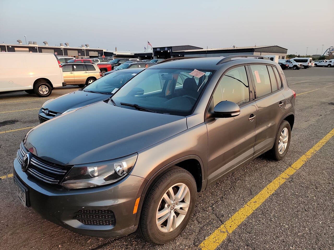 2015 Volkswagen Tiguan for sale at LUXURY IMPORTS AUTO SALES INC in Ham Lake, MN