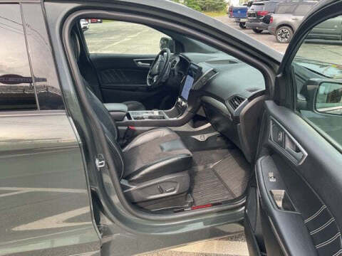 2024 Ford Edge ST
