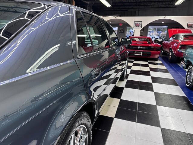 2011 Cadillac DTS Luxury Collection