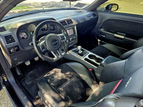 2012 Dodge Challenger SRT8 392